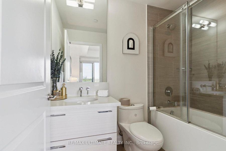33 Shore Breeze Drive - Photo 12