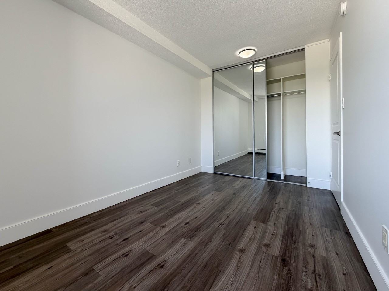 1755 Haro Street - Photo 5 of 17