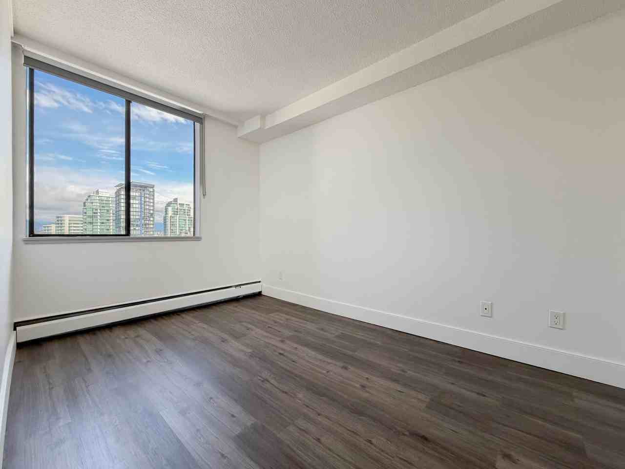 1755 Haro Street - Photo 6 of 17