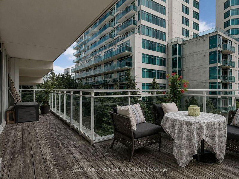 2067 Lake Shore Boulevard West - Photo 11