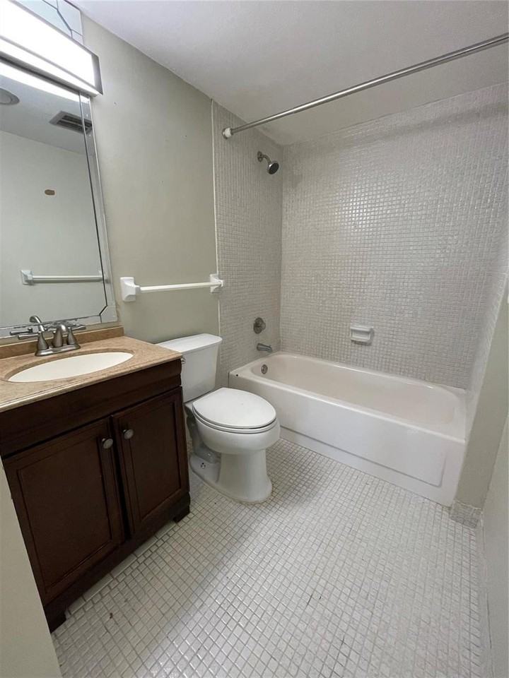 4158 Inverrary Drive #111 - Photo 6 of 9