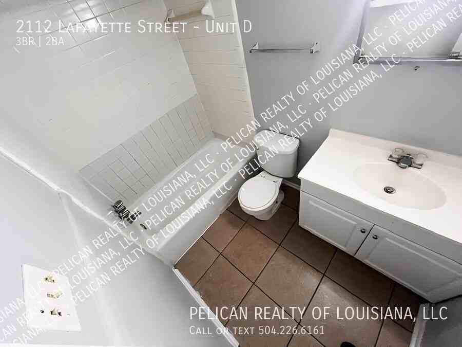 2112 Lafayette St #D - Photo 6 of 9