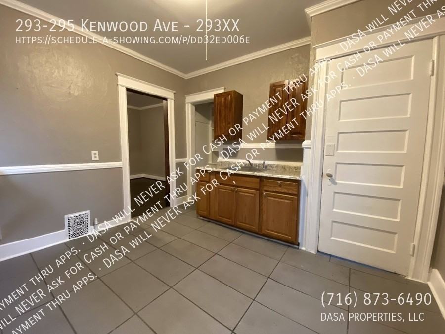 293 Kenwood Ave #293XX - Photo 7 of 13