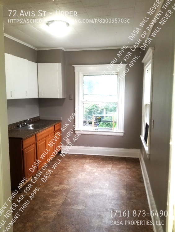72 Avis St - Photo 4 of 7