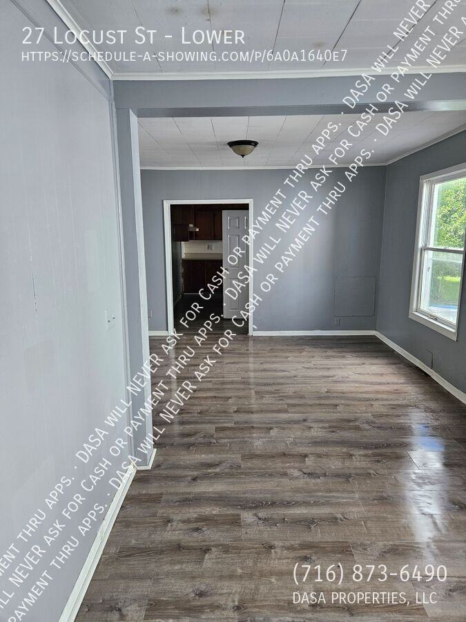 27 Locust St - Photo 4 of 11