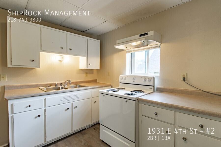 1931 E 4th St #2 - Photo 5 of 12