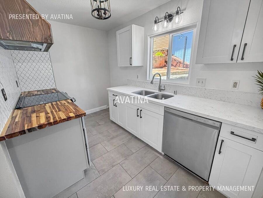 2314 Akepa St - Photo 4 of 21