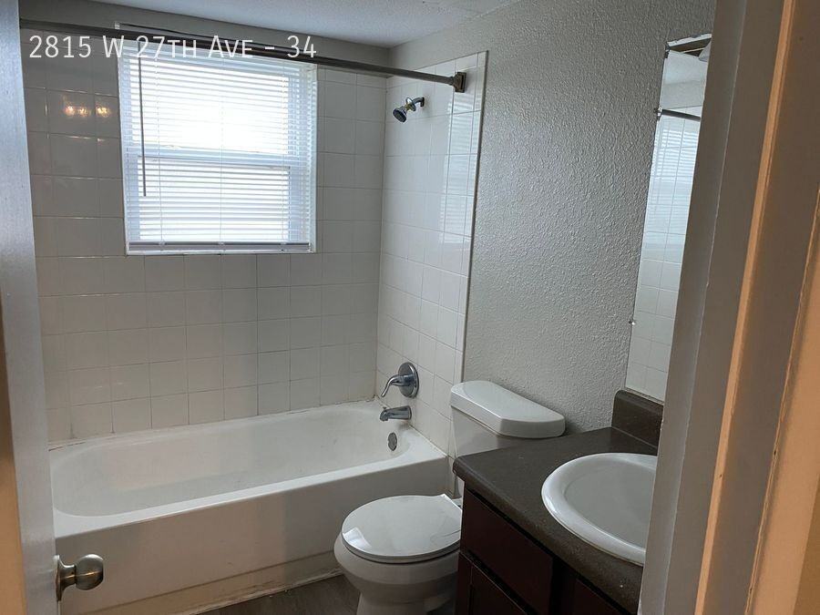 2815 Sw 27th Ave #34 - Photo 4 of 9