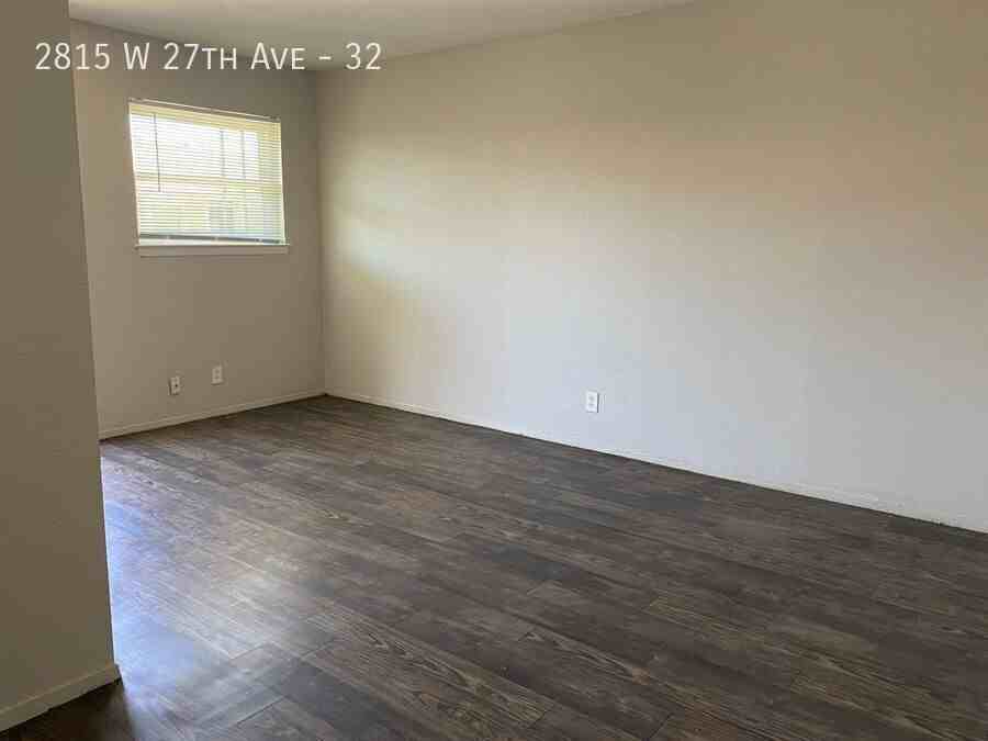 2815 Sw 27th Ave #32 - Photo 3 of 12