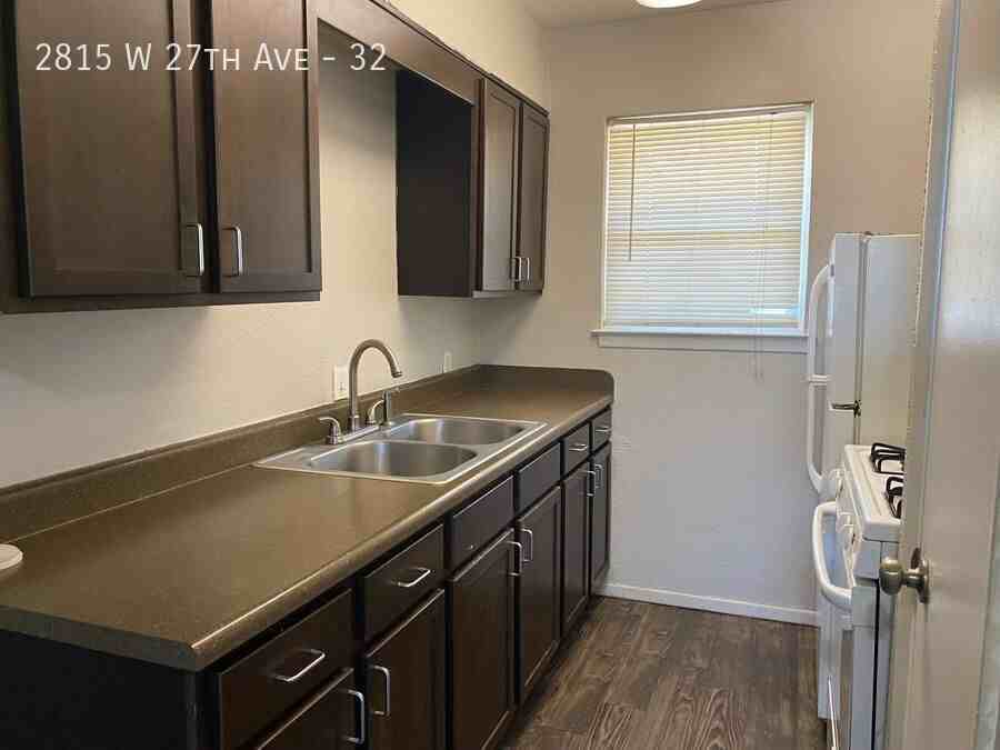 2815 Sw 27th Ave #32 - Photo 5 of 12