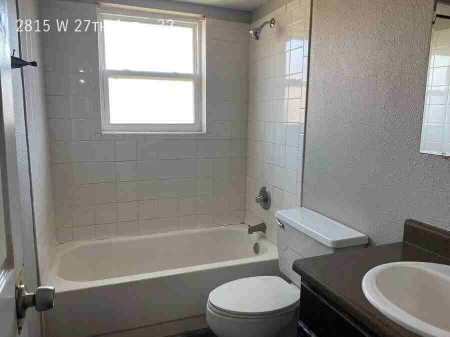 2815 Sw 27th Ave #32 - Photo 7 of 12