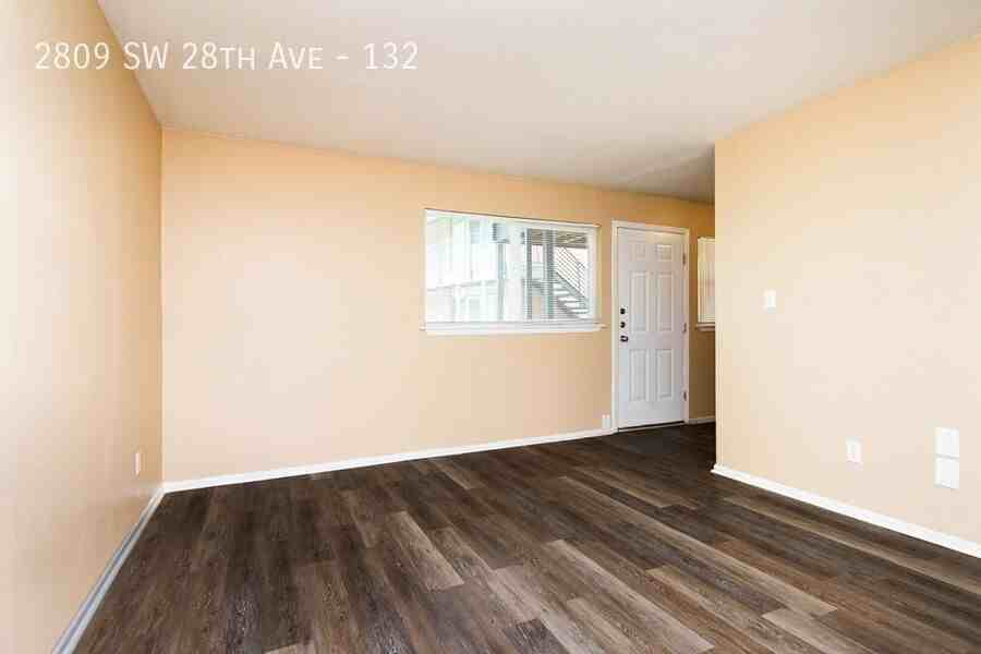 2809 Sw 28th Ave #132 - Photo 3 of 10