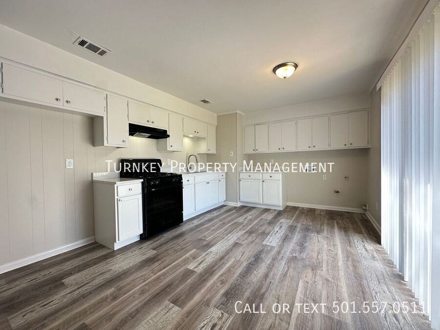 5913 Lyndell Dr - Photo 2 of 11