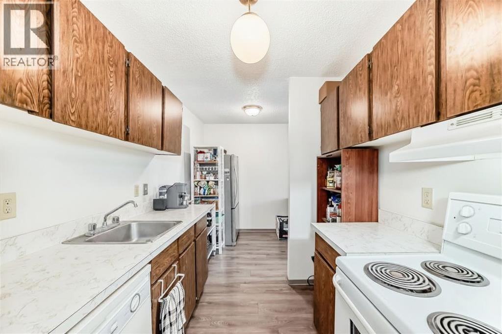 310 4 Avenue Northeast #406 - Photo 2 of 9
