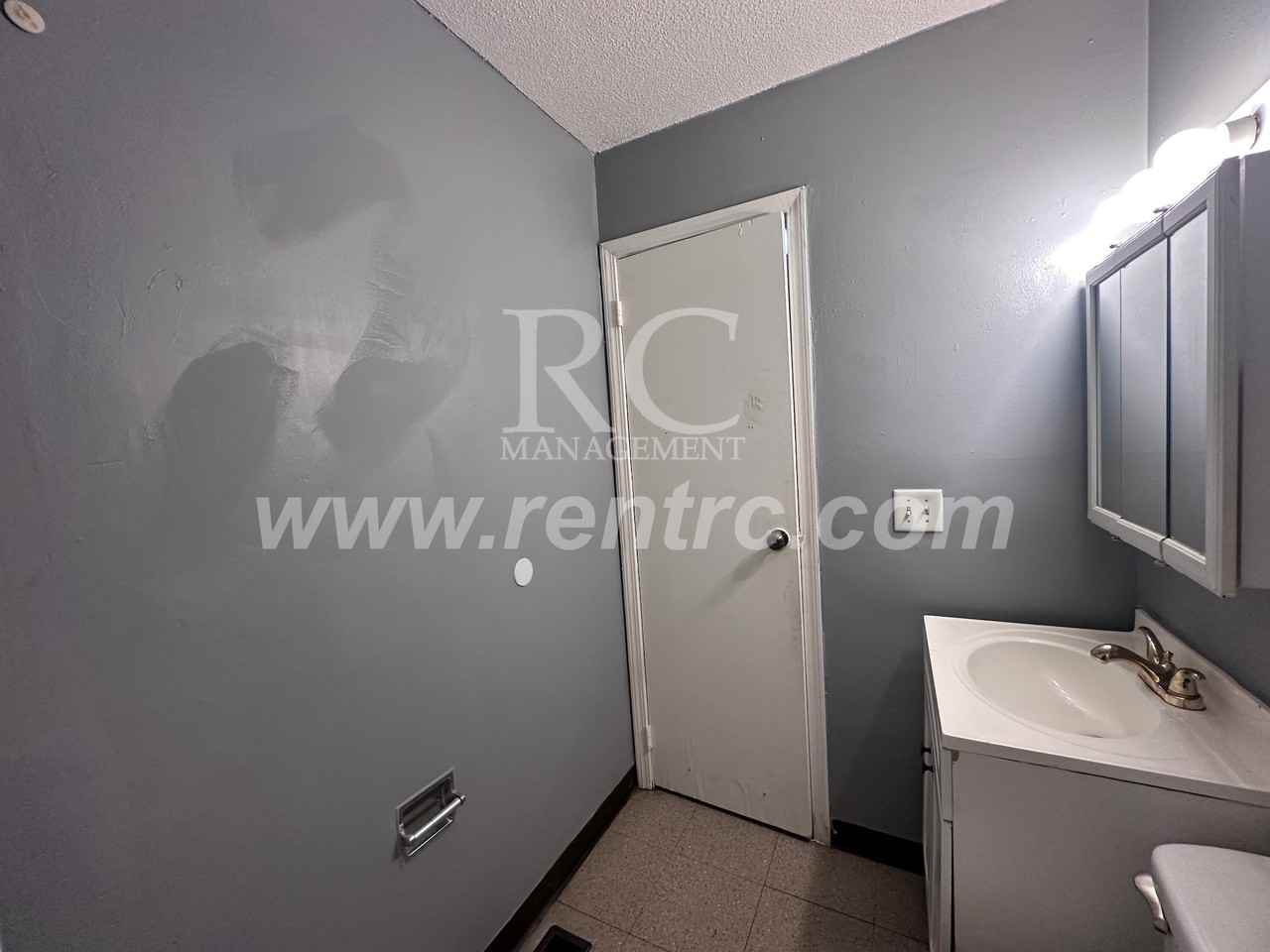 1007 Shasta Dr - Photo 4 of 12