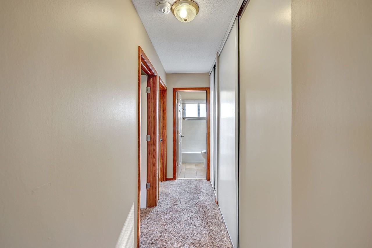 Lakeview Apartments - Photo 7 of 30