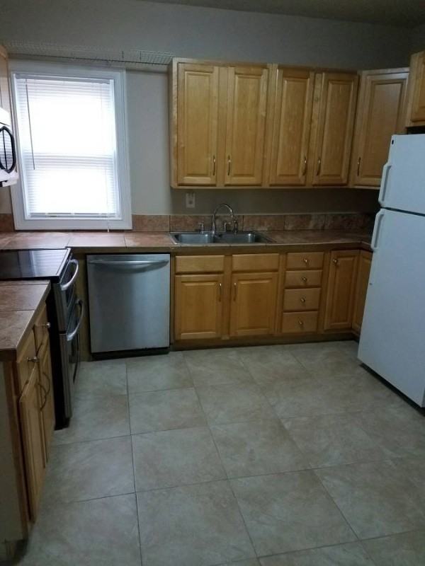 302 Myrtle St #1 - Photo 2 of 8