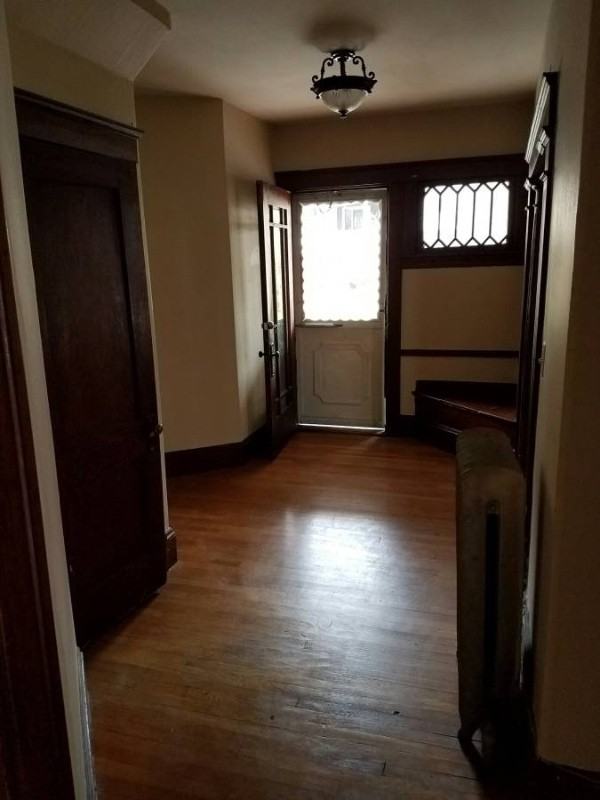 302 Myrtle St #1 - Photo 4 of 8