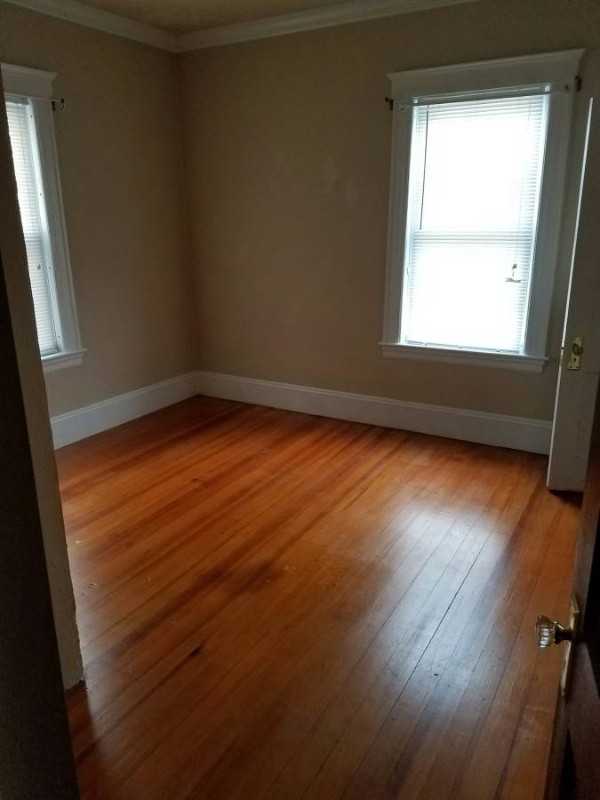 302 Myrtle St #1 - Photo 5 of 8