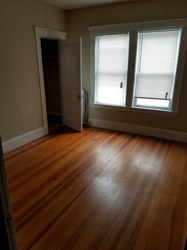 302 Myrtle St #1 - Photo 6 of 8