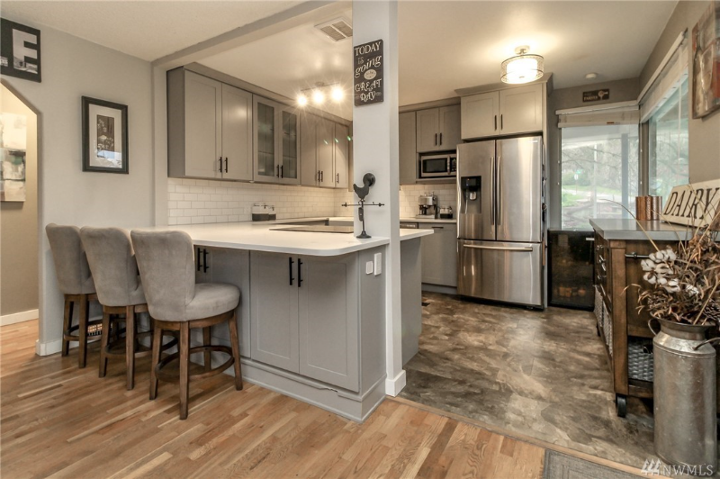 120 Kennebeck Ave S - Photo 6 of 30