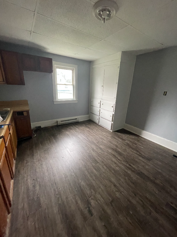 310 Washington St - Photo 2 of 8