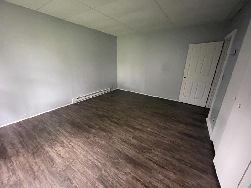310 Washington St - Photo 6 of 8
