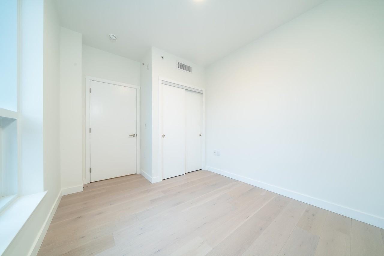5212 Cambie Street - Photo 7 of 13