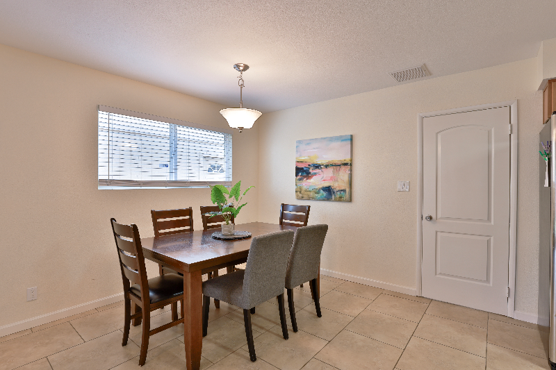 2615 W Corrine Dr #1 - Photo 6 of 15