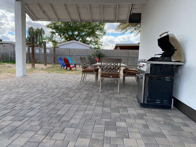 1401 S 112th Dr - Photo 5 of 20