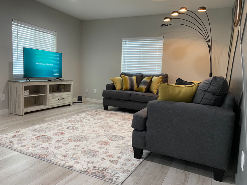 1401 S 112th Dr - Photo 6 of 20