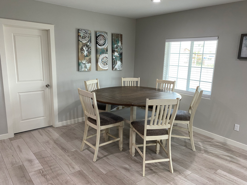 1401 S 112th Dr - Photo 7 of 20