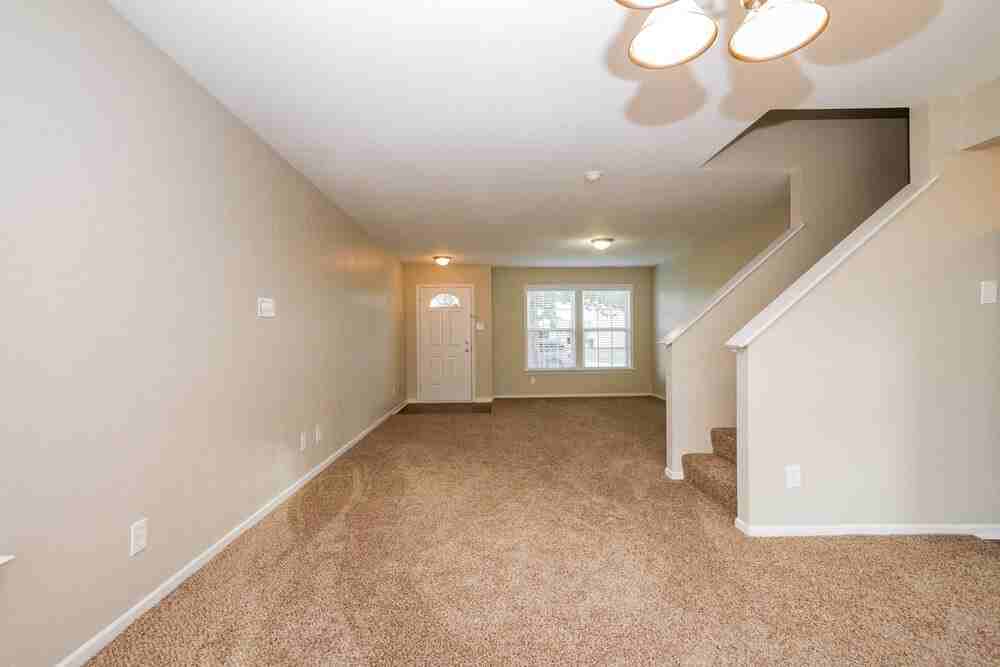 1626 Blue Grass Pkwy - Photo 4 of 17