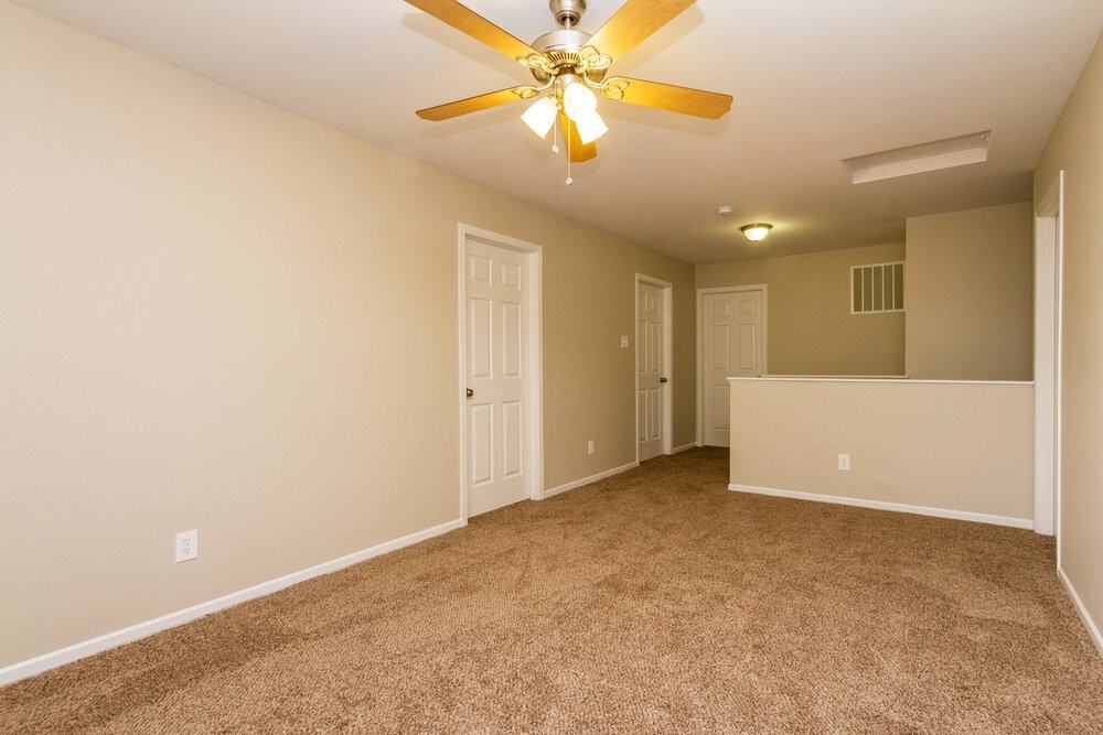 1626 Blue Grass Pkwy - Photo 6 of 17