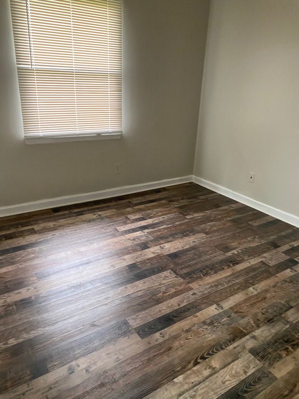 11210 Pyramid Rd - Photo 2 of 21