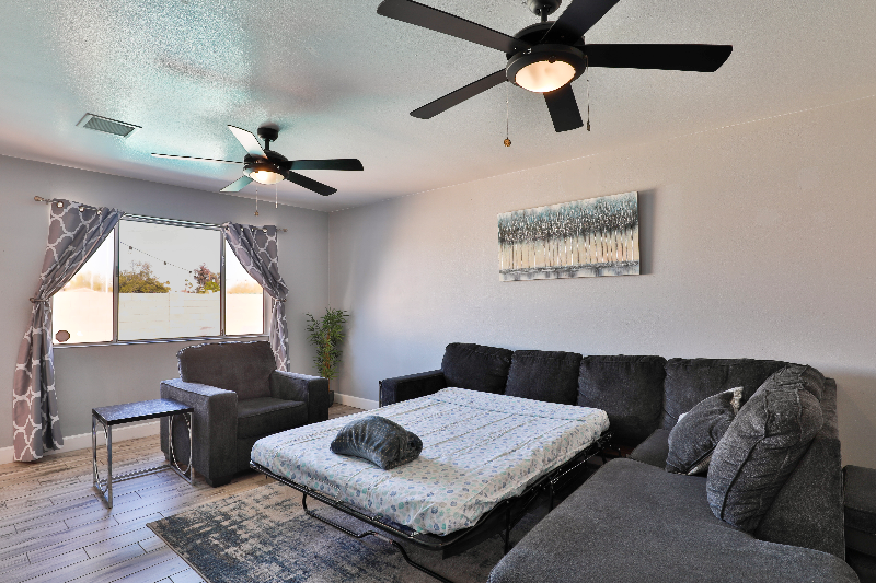 242 W Jasmine St - Photo 6 of 27