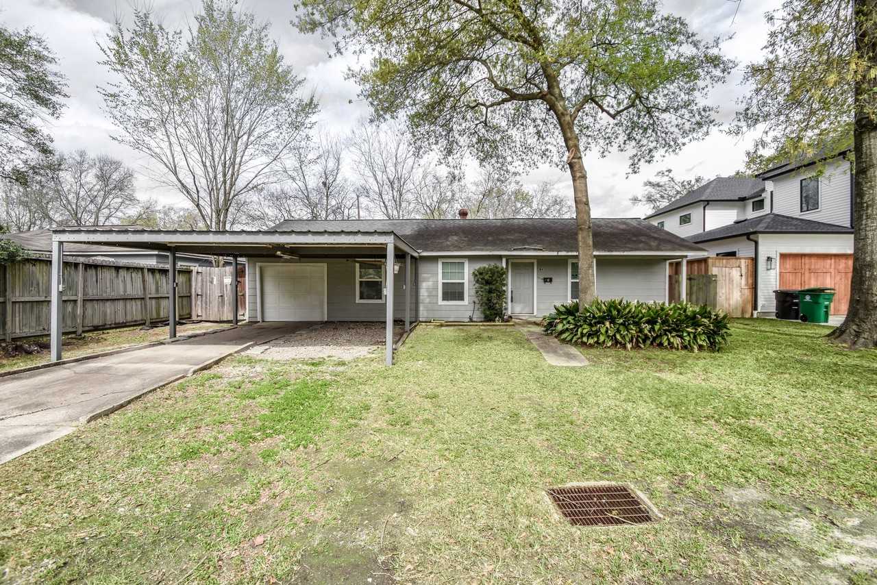 6430 Saxet St - Photo 2 of 20