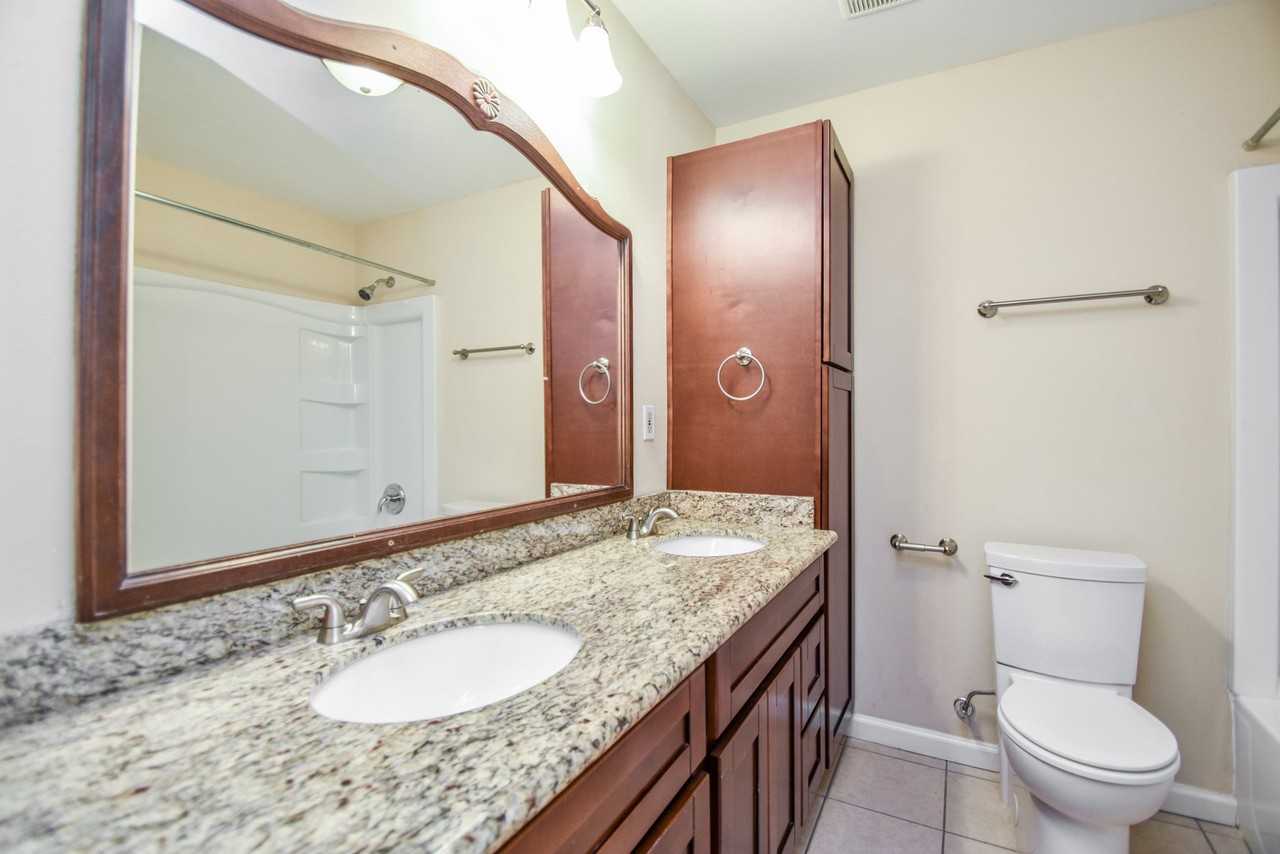 6430 Saxet St - Photo 4 of 20