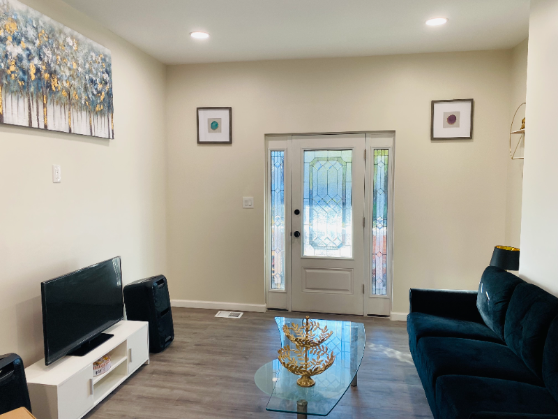 1036 Chislett St #1 - Photo 2 of 6