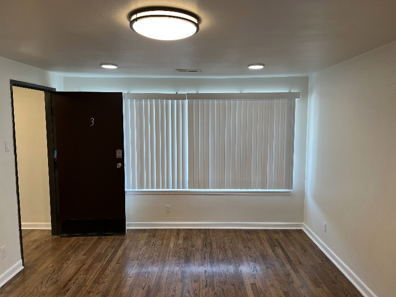 1705 N Greenwood St #4 - Photo 5 of 17
