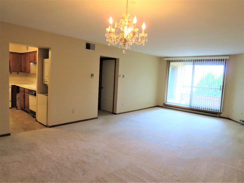 3942 N Oakland Ave - Photo 6 of 14