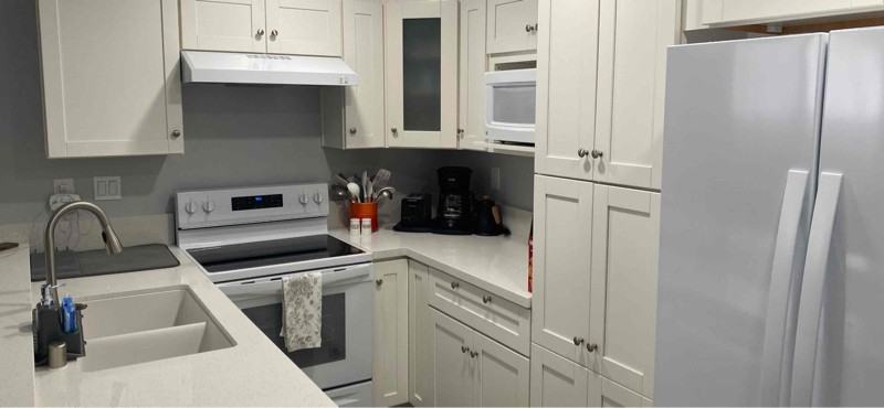 4667 Ocean Blvd - Photo 4 of 15