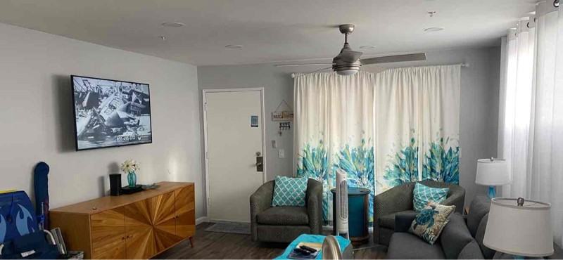 4667 Ocean Blvd - Photo 5 of 15