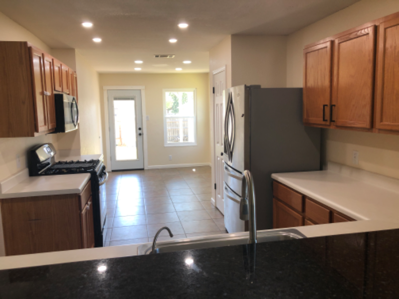 309 Paige Bnd - Photo 6 of 10