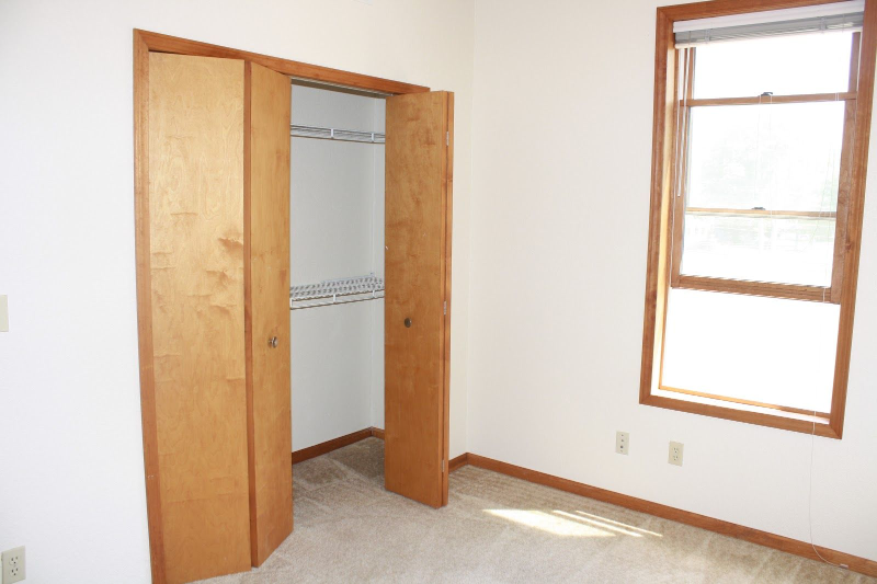 118 E Ash St #B - Photo 7 of 13