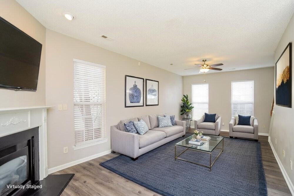 10033 Brawley Ln - Photo 4 of 21