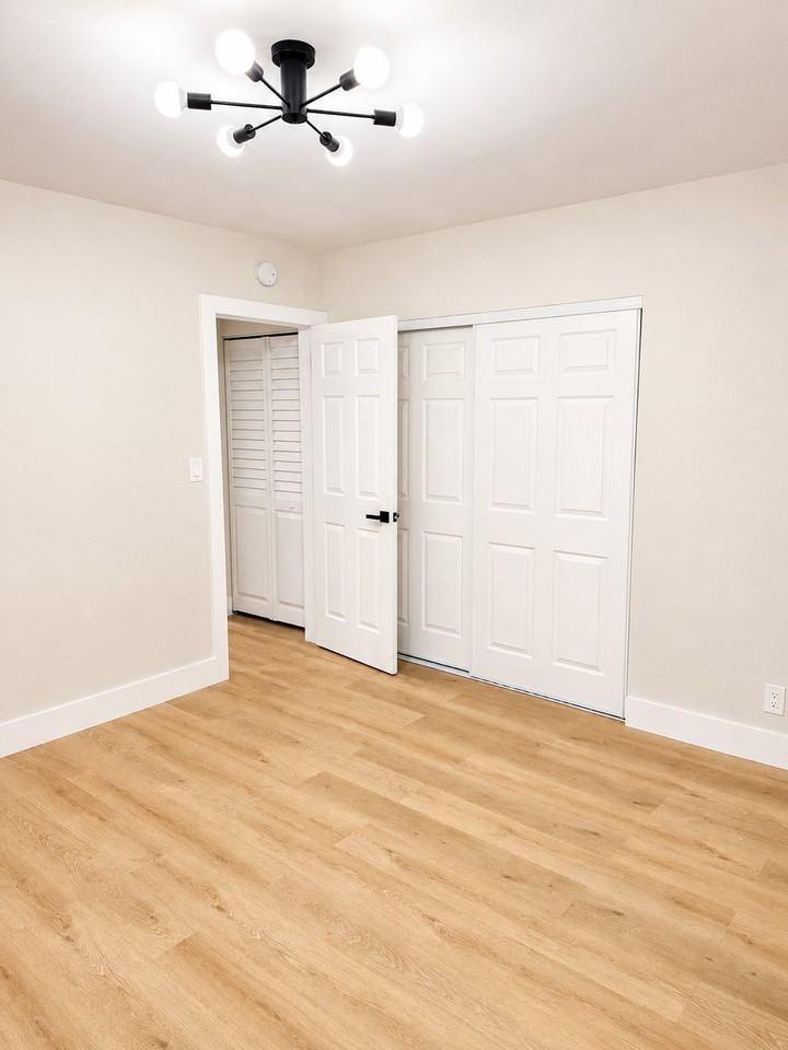 5414 Ne 22nd Ter #4 - Photo 7 of 7