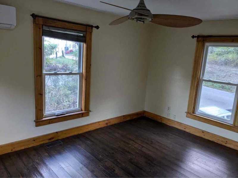 90 Elm St #B - Photo 2 of 14
