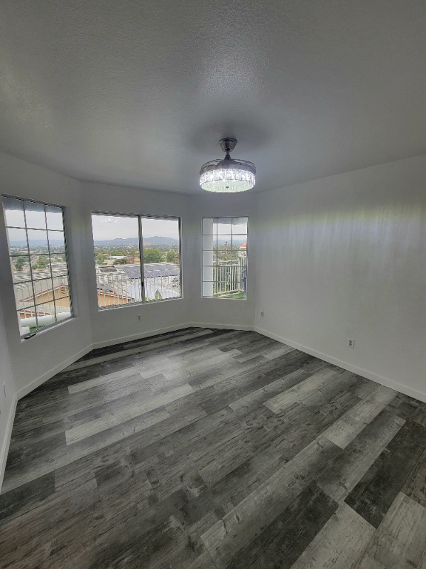 571 Tilling Way #4 - Photo 2 of 17