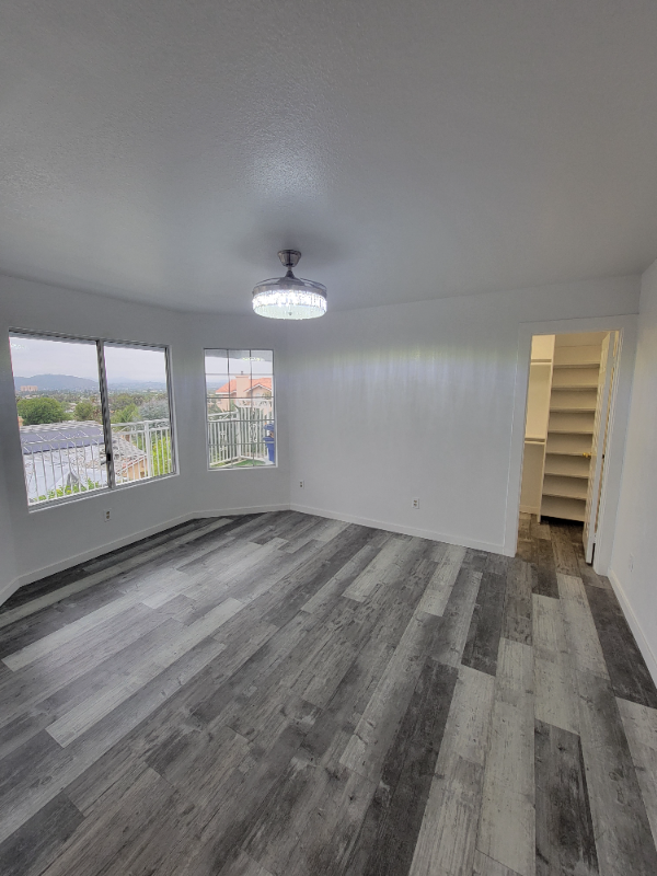 571 Tilling Way #4 - Photo 3 of 17